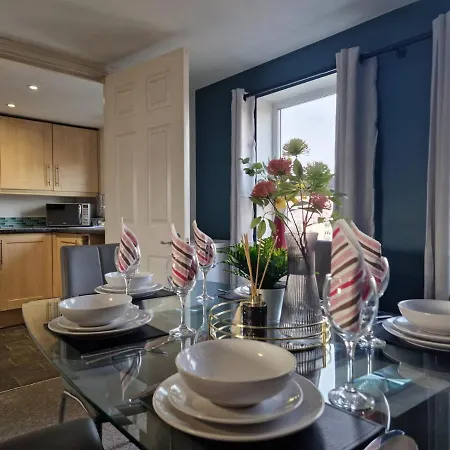 Appartement Duplex! Penthouse! Private Rooftop! Location! Bristol